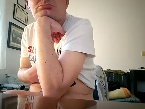 Snapshot of matteopeder chatting on 14, 4, 2026 matteopeder online show from 14, 4, 2026