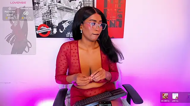 ALISSA SMITH  online show from 17, 5, 2026
