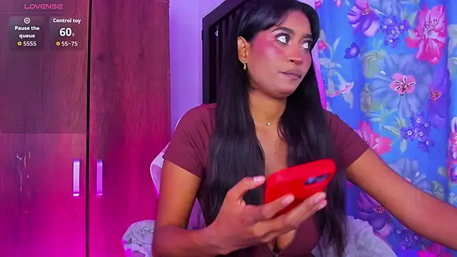 ALISSA SMITH  online show from 23, 7, 2026