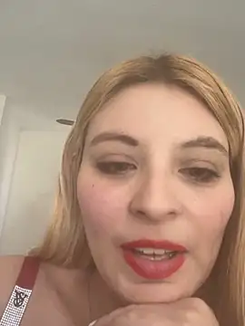 Snapshot of Bunnysweet95 chatting on 27, 4, 2026 Bunnysweet95 online show from 27, 4, 2026