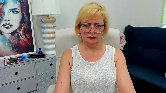 luna xfantasy online show from 20, 6, 2026