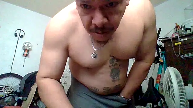 Snapshot of Oskr2024XXX chatting on 29, 10, 2025 Oskr2024XXX online show from 29, 10, 2025