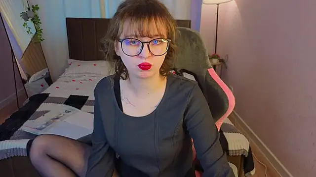 Helen Carson online show from 6, 5, 2026