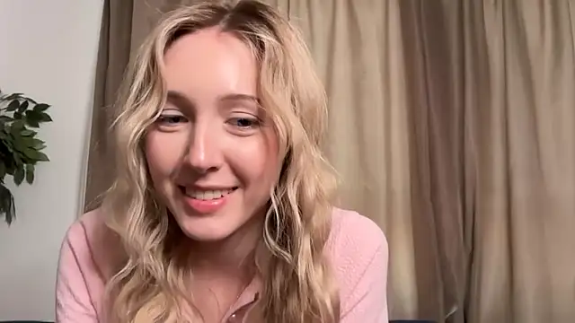 Kattie Petite online show from 25, 4, 2026