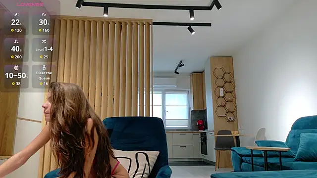 Tiny Blush online show from 18, 6, 2026