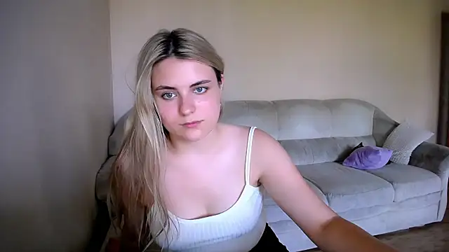  shy sabrina   online show from 15, 7, 2026