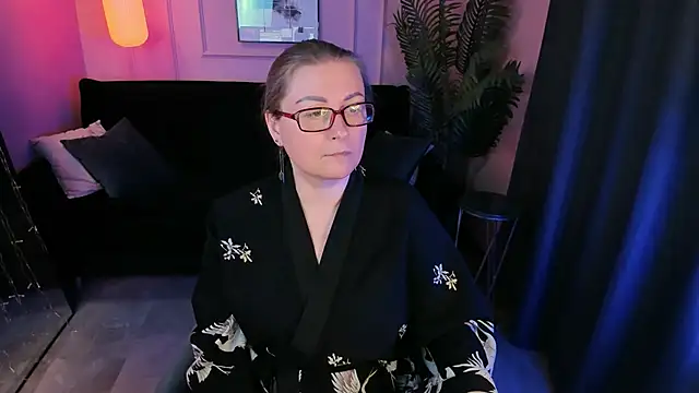 Alexandra Kind online show from 14, 4, 2026