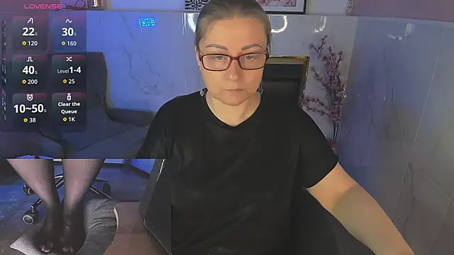 Snapshot of Alexandra_Kind chatting on 21, 4, 2026 Alexandra Kind online show from 21, 4, 2026