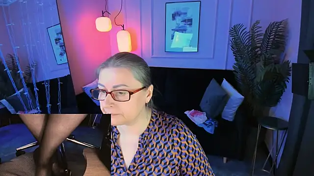 Snapshot of Alexandra_Kind chatting on 28, 4, 2026 Alexandra Kind online show from 28, 4, 2026