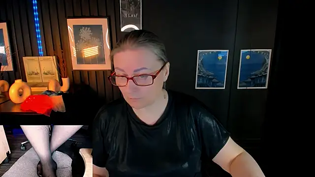 Snapshot of Alexandra_Kind chatting on 10, 5, 2026 Alexandra Kind online show from 10, 5, 2026
