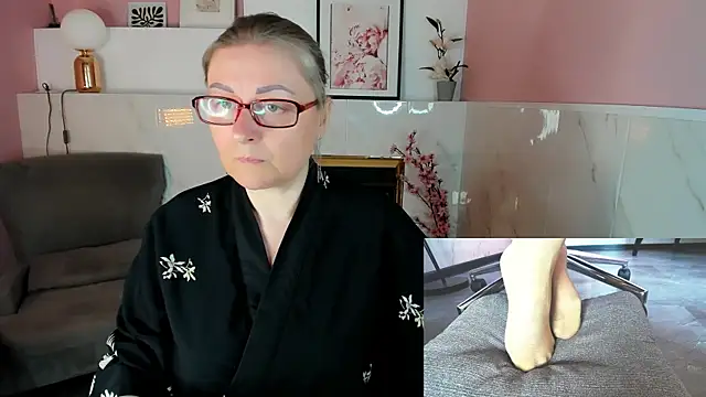 Snapshot of Alexandra_Kind chatting on 19, 5, 2026 Alexandra Kind online show from 19, 5, 2026