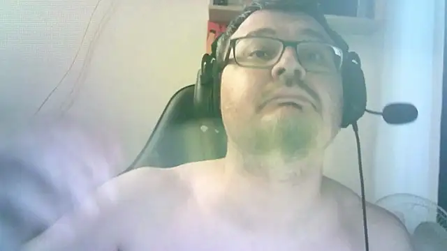 Snapshot of FantastickBombastick chatting on 6, 5, 2026 FantastickBombastick online show from 6, 5, 2026