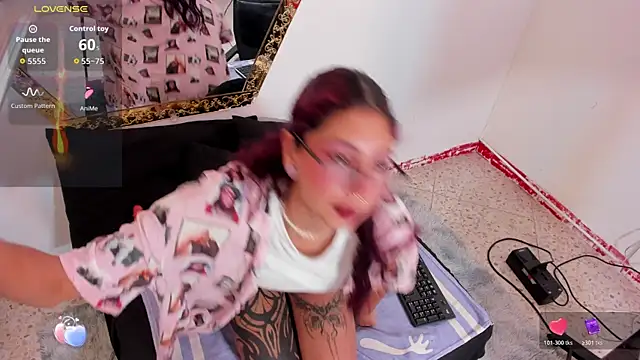 Snapshot of alejita_machado chatting on 27, 4, 2026 alejita machado online show from 27, 4, 2026