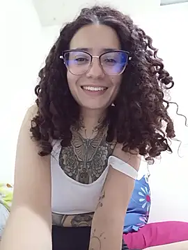 Aura Phone online show from 22, 5, 2026