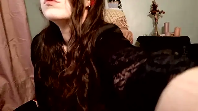 Snapshot of missclochette chatting on 16, 6, 2026 missclochette online show from 16, 6, 2026
