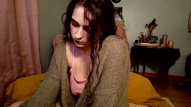 Snapshot of missclochette chatting on 21, 7, 2026 missclochette online show from 21, 7, 2026