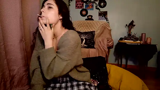 Snapshot of missclochette chatting on 23, 7, 2026 missclochette online show from 23, 7, 2026