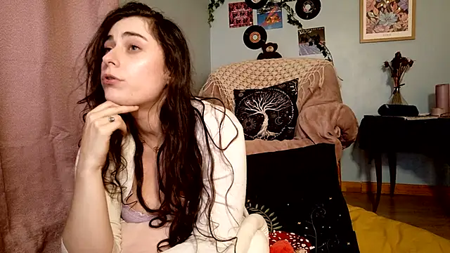 Snapshot of missclochette chatting on 28, 7, 2026 missclochette online show from 28, 7, 2026