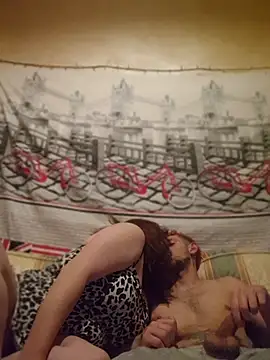 DuoVelvet online show from 15, 4, 2026