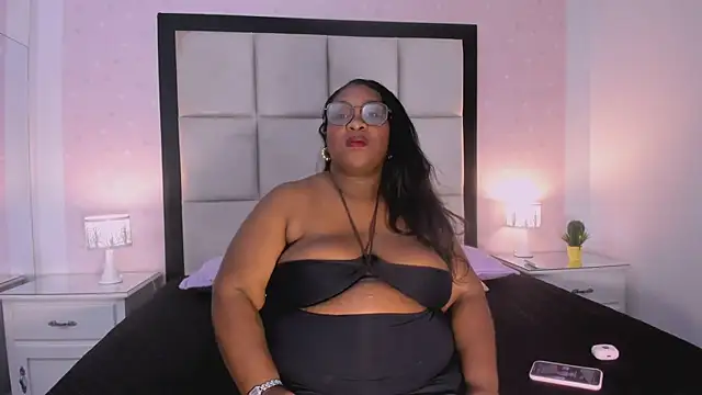 TreisyVixen online show from 29, 7, 2026