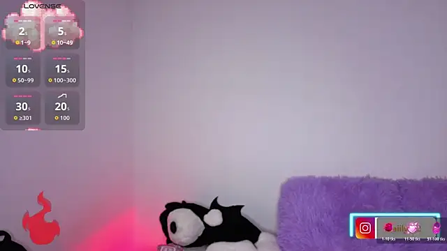 MAIILY MOON online show from 7, 5, 2026