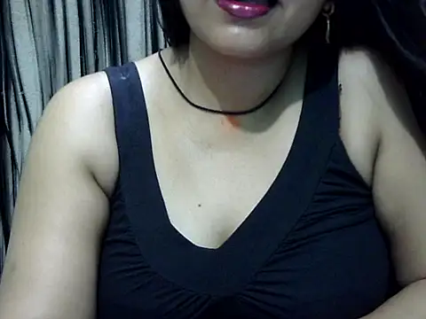 Snapshot of Sexy_Mahekk chatting on 10, 6, 2026 Sexy Mahekk online show from 10, 6, 2026