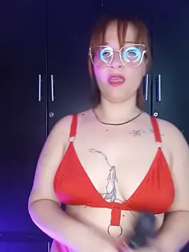 Curves Nina online show from 3, 7, 2026