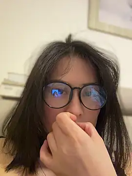 Faye-baby online show from 25, 4, 2026