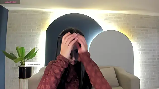 Snapshot of PaulineSanz chatting on 18, 5, 2026 PaulineSanz online show from 18, 5, 2026