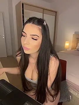 CandyElla  online show from 6, 5, 2026