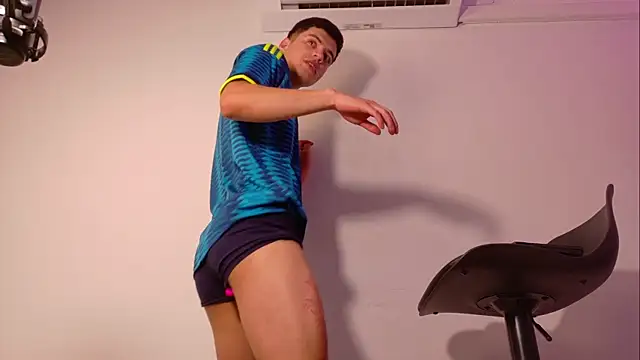 LeoTease online show from 24, 6, 2026