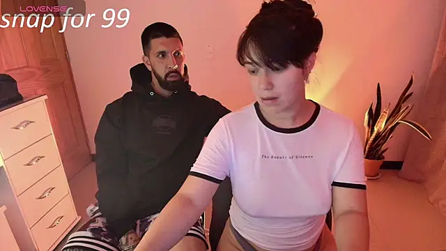 Alyssa and DAngelo online show from 11, 5, 2026