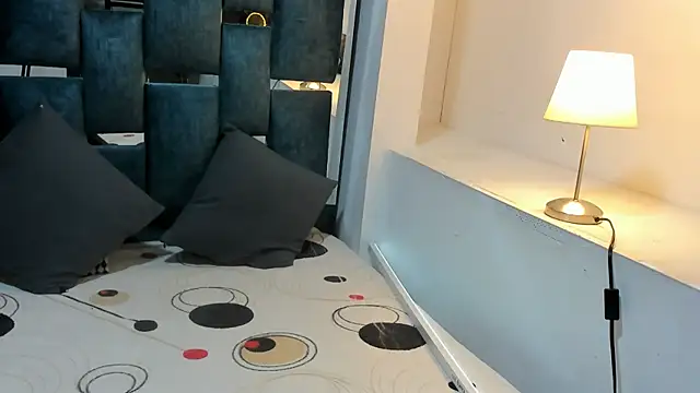 Katerosse2 online show from 18, 4, 2026