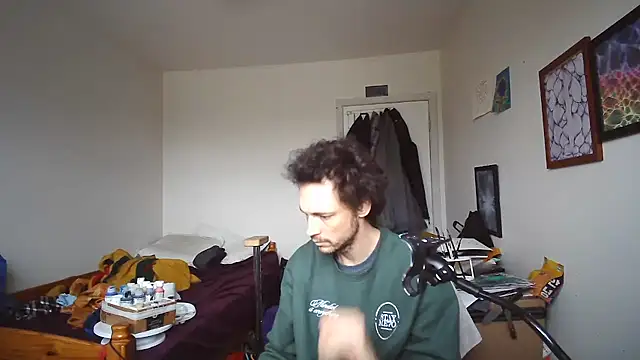 Snapshot of JohnnyMoves chatting on 14, 5, 2026 JohnnyMoves online show from 14, 5, 2026
