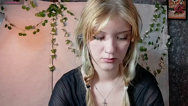 Snapshot of Lina_Wi chatting on 2, 7, 2026 Lina Wi online show from 2, 7, 2026