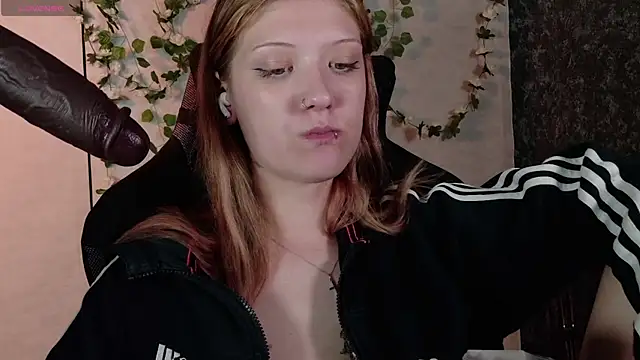 Snapshot of Lina_Wi chatting on 23, 7, 2026 Lina Wi online show from 23, 7, 2026