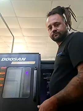 kinkycouplexxxx online show from 16, 4, 2026