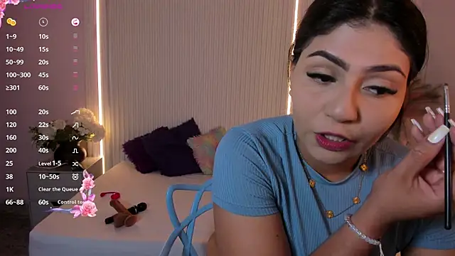 LucyWild8 online show from 23, 7, 2026