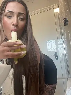 sexyasianpersuation online show from 18, 4, 2026