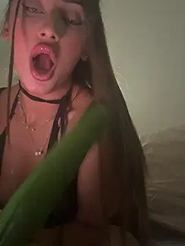 sexyasianpersuation online show from 19, 4, 2026