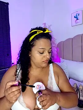 manuboobss online show from 20, 4, 2026