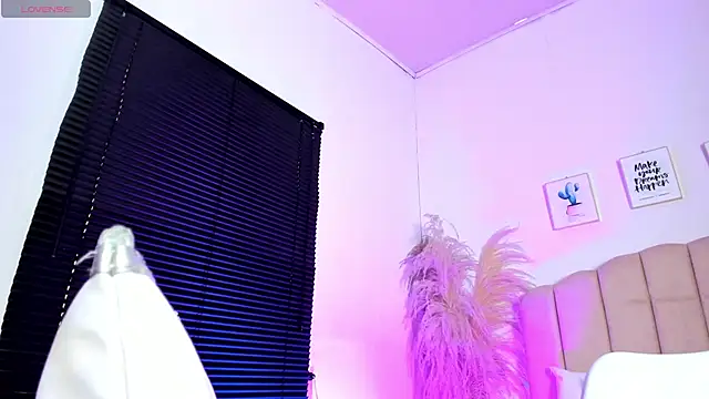 manuboobss online show from 3, 6, 2026