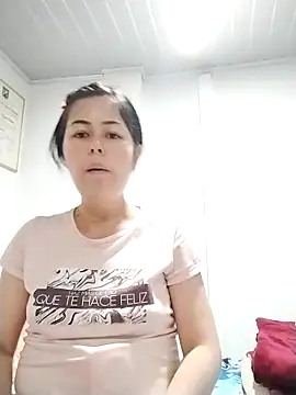 Snapshot of julietaflame chatting on 14, 6, 2026 julietaflame online show from 14, 6, 2026