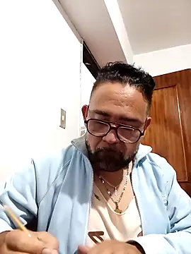Snapshot of CarlossexVen chatting on 23, 4, 2026 CarlossexVen online show from 23, 4, 2026