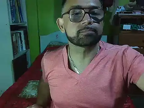 Snapshot of CarlossexVen chatting on 9, 5, 2026 CarlossexVen online show from 9, 5, 2026