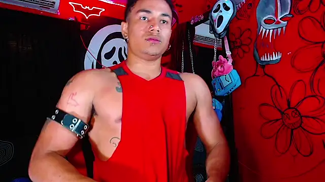 Nikkithebeastx online show from 20, 4, 2026