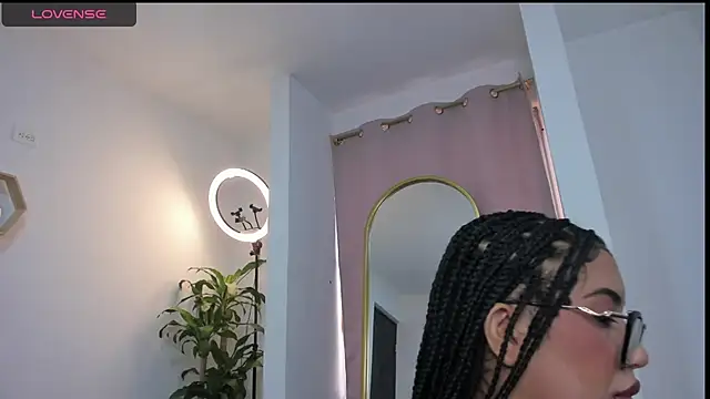 Miss ebony77 online show from 7, 5, 2026