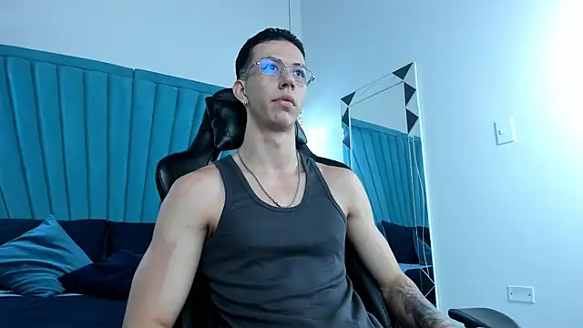 OliverThompsonJS online show from 12, 6, 2026
