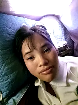 LucyBri01 online show from 26, 4, 2026