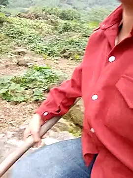 LucyBri01 online show from 27, 4, 2026